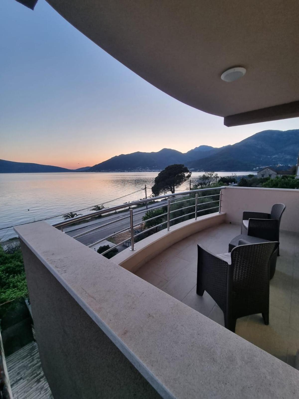 Matkovic Residence Tivat Exteriér fotografie